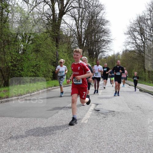 12.04.2026 - 45. Internationalen Wilhelmsburger Insellauf Yannick Fuchs http://msf.ph/oto/9503907 12.04.2026 12:51:22 Laufen 5277, 4830, 5062, 5774, 5777 meine-sportfotos.de