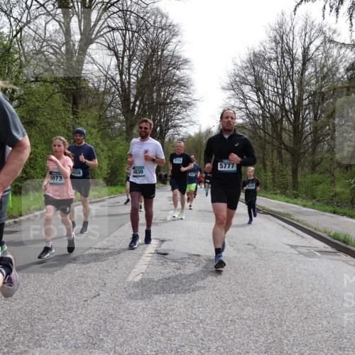 12.04.2026 - 45. Internationalen Wilhelmsburger Insellauf Yannick Fuchs http://msf.ph/oto/9503916 12.04.2026 12:51:24 Laufen 2447, 5073, 4438, 4830, 5774, 4937, 5777, 3439 meine-sportfotos.de