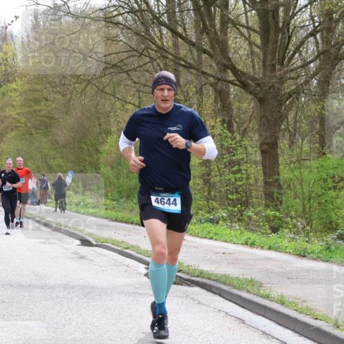 12.04.2026 - 45. Internationalen Wilhelmsburger Insellauf Yannick Fuchs http://msf.ph/oto/9503937 12.04.2026 12:51:29 Laufen 5226, 4644 meine-sportfotos.de