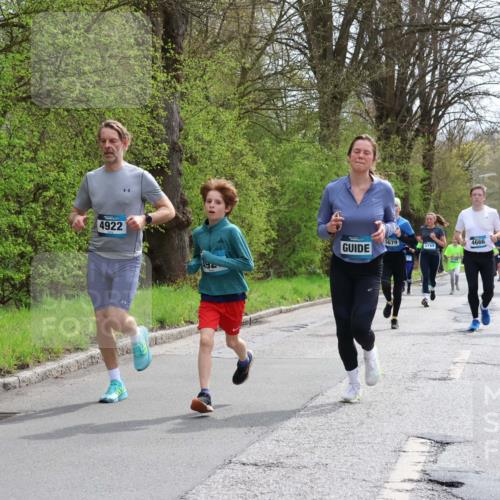 12.04.2026 - 45. Internationalen Wilhelmsburger Insellauf Yannick Fuchs http://msf.ph/oto/9503974 12.04.2026 12:51:38 Laufen 4922, 2675, 5679, 4666, 3479, 5744 meine-sportfotos.de