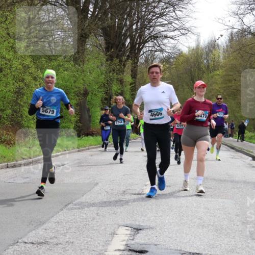 12.04.2026 - 45. Internationalen Wilhelmsburger Insellauf Yannick Fuchs http://msf.ph/oto/9503983 12.04.2026 12:51:40 Laufen 5679, 2771, 5744, 4666, 4259, 479, 2675 meine-sportfotos.de