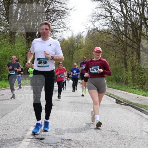 12.04.2026 - 45. Internationalen Wilhelmsburger Insellauf Yannick Fuchs http://msf.ph/oto/9503990 12.04.2026 12:51:41 Laufen 5744, 2771, 4666, 4259, 316, 2675, 3479 meine-sportfotos.de