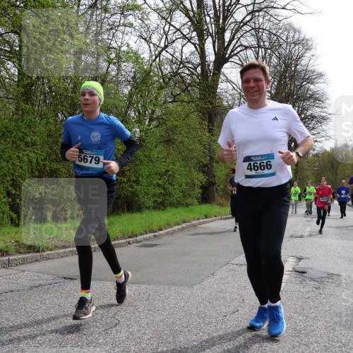 12.04.2026 - 45. Internationalen Wilhelmsburger Insellauf Yannick Fuchs http://msf.ph/oto/9503996 12.04.2026 12:51:42 Laufen 5679, 4666, 4259, 479 meine-sportfotos.de