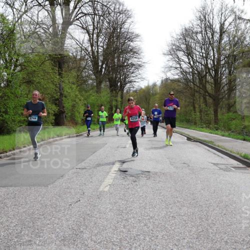12.04.2026 - 45. Internationalen Wilhelmsburger Insellauf Yannick Fuchs http://msf.ph/oto/9504002 12.04.2026 12:51:44 Laufen 5744, 4259, 2675 meine-sportfotos.de