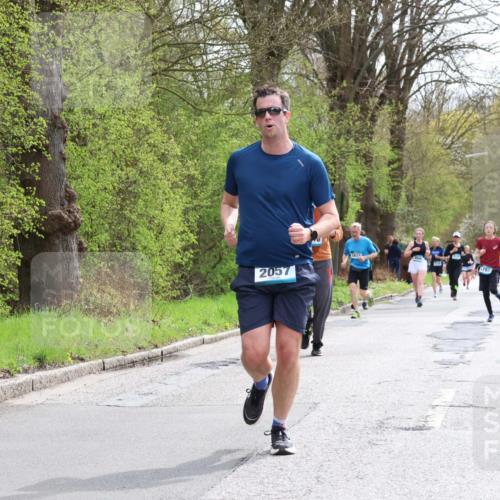 12.04.2026 - 45. Internationalen Wilhelmsburger Insellauf Yannick Fuchs http://msf.ph/oto/9504042 12.04.2026 12:51:52 Laufen 2057, 3863 meine-sportfotos.de