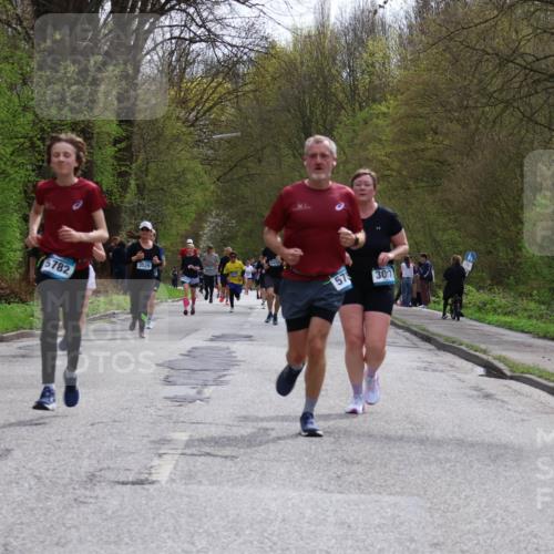 12.04.2026 - 45. Internationalen Wilhelmsburger Insellauf Yannick Fuchs http://msf.ph/oto/9504064 12.04.2026 12:51:56 Laufen 613, 5782, 3525, 578, 301 meine-sportfotos.de