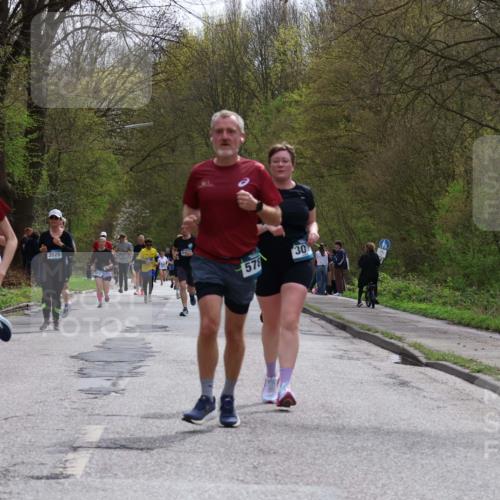 12.04.2026 - 45. Internationalen Wilhelmsburger Insellauf Yannick Fuchs http://msf.ph/oto/9504065 12.04.2026 12:51:57 Laufen 5782, 3525, 578, 30 meine-sportfotos.de