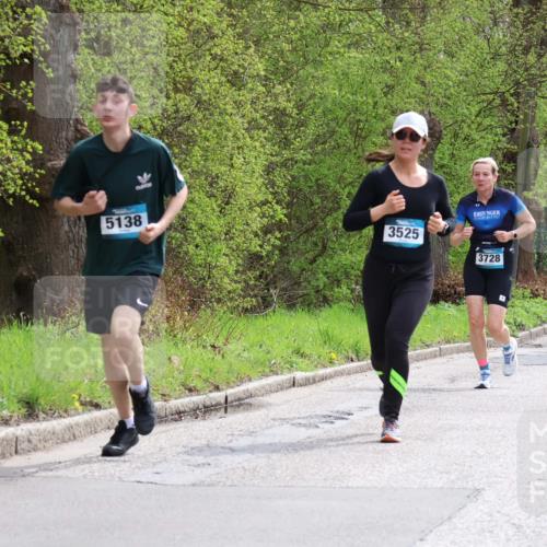 12.04.2026 - 45. Internationalen Wilhelmsburger Insellauf Yannick Fuchs http://msf.ph/oto/9504097 12.04.2026 12:52:03 Laufen 5138, 3525, 3728, 5422, 4187 meine-sportfotos.de