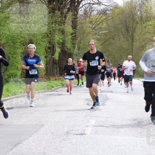 12.04.2026 - 45. Internationalen Wilhelmsburger Insellauf Yannick Fuchs http://msf.ph/oto/9504104 12.04.2026 12:52:04 Laufen 3525, 5472, 3889, 3728 meine-sportfotos.de
