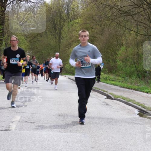 12.04.2026 - 45. Internationalen Wilhelmsburger Insellauf Yannick Fuchs http://msf.ph/oto/9504106 12.04.2026 12:52:04 Laufen 5422, 5472, 754, 3128, 3889 meine-sportfotos.de