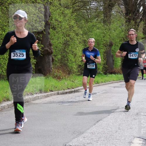 12.04.2026 - 45. Internationalen Wilhelmsburger Insellauf Yannick Fuchs http://msf.ph/oto/9504113 12.04.2026 12:52:05 Laufen 3525, 5472, 3728, 527, 4754, 663 meine-sportfotos.de