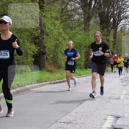 12.04.2026 - 45. Internationalen Wilhelmsburger Insellauf Yannick Fuchs http://msf.ph/oto/9504115 12.04.2026 12:52:06 Laufen 3525, 547, 3728, 4754 meine-sportfotos.de