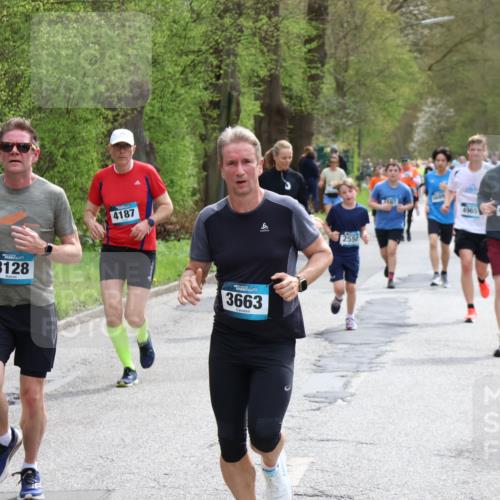 12.04.2026 - 45. Internationalen Wilhelmsburger Insellauf Yannick Fuchs http://msf.ph/oto/9504151 12.04.2026 12:52:14 Laufen 3128, 4187, 9, 3663, 2550, 4965, 4778 meine-sportfotos.de