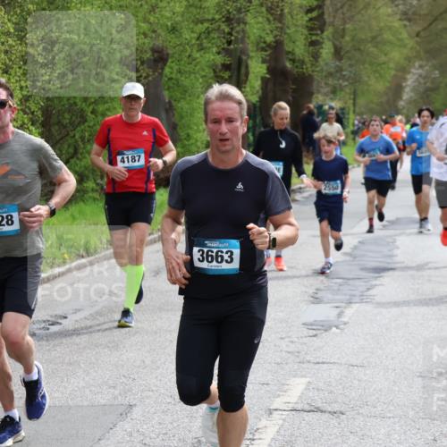 12.04.2026 - 45. Internationalen Wilhelmsburger Insellauf Yannick Fuchs http://msf.ph/oto/9504153 12.04.2026 12:52:14 Laufen 3128, 4187, 3663, 6, 2550, 4985, 4778 meine-sportfotos.de