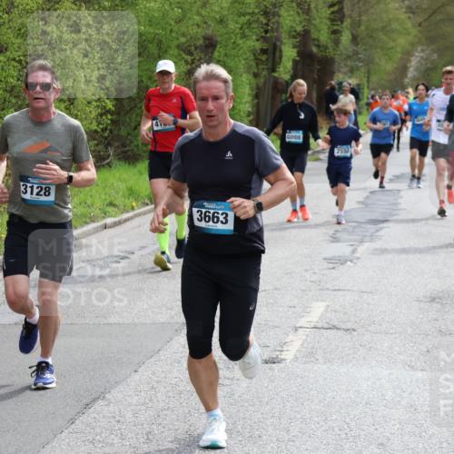 12.04.2026 - 45. Internationalen Wilhelmsburger Insellauf Yannick Fuchs http://msf.ph/oto/9504155 12.04.2026 12:52:15 Laufen 3128, 41, 3663, 2550, 4778 meine-sportfotos.de