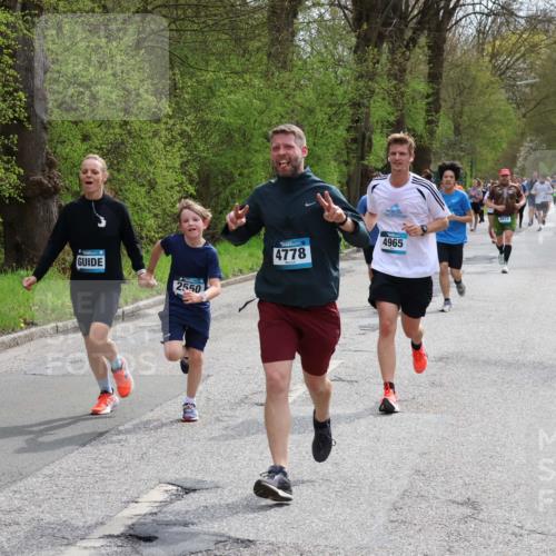12.04.2026 - 45. Internationalen Wilhelmsburger Insellauf Yannick Fuchs http://msf.ph/oto/9504166 12.04.2026 12:52:18 Laufen 2550, 4778, 4816, 4965 meine-sportfotos.de