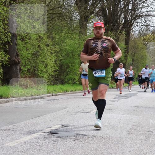 12.04.2026 - 45. Internationalen Wilhelmsburger Insellauf Yannick Fuchs http://msf.ph/oto/9504200 12.04.2026 12:52:25 Laufen 319, 4, 4816, 4761, 4968 meine-sportfotos.de