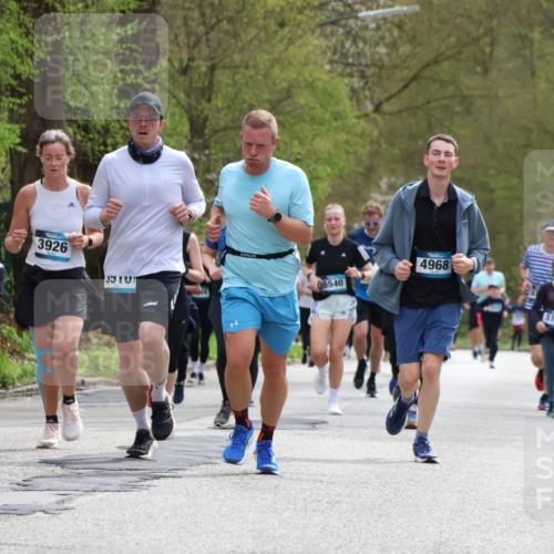 12.04.2026 - 45. Internationalen Wilhelmsburger Insellauf Yannick Fuchs http://msf.ph/oto/9504215 12.04.2026 12:52:29 Laufen 761, 3926, 5540, 4968, 5179, 4741 meine-sportfotos.de