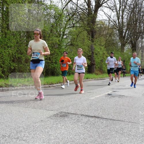 12.04.2026 - 45. Internationalen Wilhelmsburger Insellauf Yannick Fuchs http://msf.ph/oto/9504235 12.04.2026 12:52:32 Laufen 3192, 4601, 4761, 1510 meine-sportfotos.de