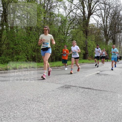 12.04.2026 - 45. Internationalen Wilhelmsburger Insellauf Yannick Fuchs http://msf.ph/oto/9504236 12.04.2026 12:52:33 Laufen 82, 3192, 4601, 4761 meine-sportfotos.de