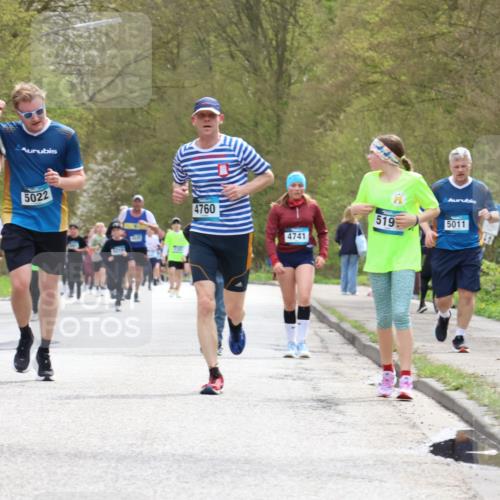 12.04.2026 - 45. Internationalen Wilhelmsburger Insellauf Yannick Fuchs http://msf.ph/oto/9504248 12.04.2026 12:52:36 Laufen 5022, 4760, 4741, 519, 5011 meine-sportfotos.de