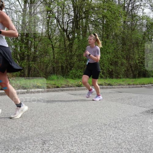 12.04.2026 - 45. Internationalen Wilhelmsburger Insellauf Yannick Fuchs http://msf.ph/oto/9504258 12.04.2026 12:52:37 Laufen 926, 428 meine-sportfotos.de
