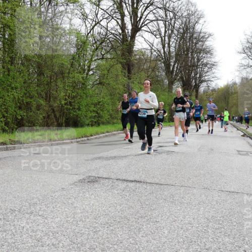 12.04.2026 - 45. Internationalen Wilhelmsburger Insellauf Yannick Fuchs http://msf.ph/oto/9504260 12.04.2026 12:52:38 Laufen 4239 meine-sportfotos.de