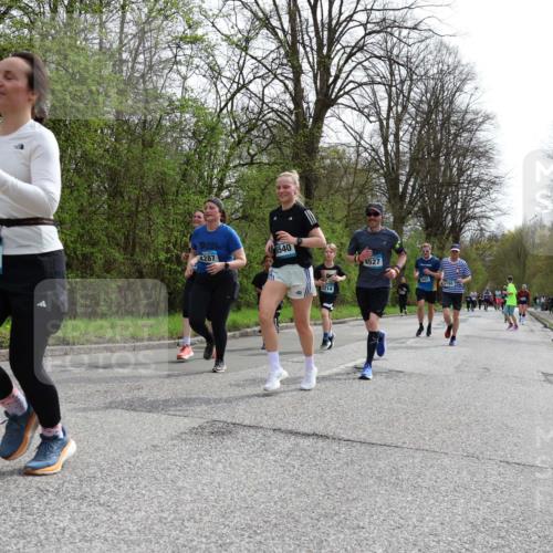 12.04.2026 - 45. Internationalen Wilhelmsburger Insellauf Yannick Fuchs http://msf.ph/oto/9504268 12.04.2026 12:52:39 Laufen 4239, 4287, 5540, 5214, 4527, 4760 meine-sportfotos.de