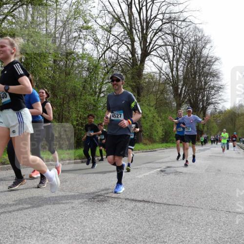 12.04.2026 - 45. Internationalen Wilhelmsburger Insellauf Yannick Fuchs http://msf.ph/oto/9504273 12.04.2026 12:52:40 Laufen 40, 4527, 5022, 4760 meine-sportfotos.de