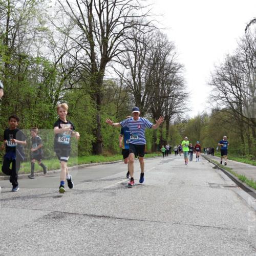12.04.2026 - 45. Internationalen Wilhelmsburger Insellauf Yannick Fuchs http://msf.ph/oto/9504276 12.04.2026 12:52:40 Laufen 527, 521, 6244, 5214, 4760 meine-sportfotos.de