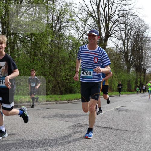 12.04.2026 - 45. Internationalen Wilhelmsburger Insellauf Yannick Fuchs http://msf.ph/oto/9504283 12.04.2026 12:52:41 Laufen 5211, 521, 5244, 4760 meine-sportfotos.de