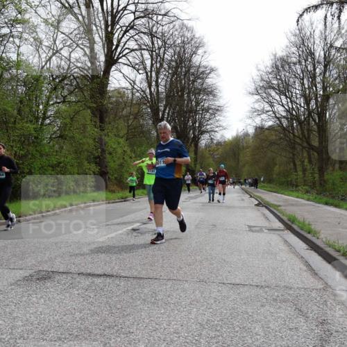 12.04.2026 - 45. Internationalen Wilhelmsburger Insellauf Yannick Fuchs http://msf.ph/oto/9504304 12.04.2026 12:52:45 Laufen 5644, 5191, 5011 meine-sportfotos.de