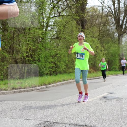 12.04.2026 - 45. Internationalen Wilhelmsburger Insellauf Yannick Fuchs http://msf.ph/oto/9504313 12.04.2026 12:52:47 Laufen 5191, 5179, 4741 meine-sportfotos.de