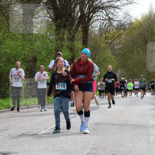 12.04.2026 - 45. Internationalen Wilhelmsburger Insellauf Yannick Fuchs http://msf.ph/oto/9504320 12.04.2026 12:52:49 Laufen 4623, 4620, 5179, 3523 meine-sportfotos.de
