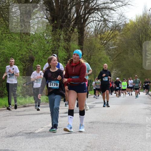 12.04.2026 - 45. Internationalen Wilhelmsburger Insellauf Yannick Fuchs http://msf.ph/oto/9504321 12.04.2026 12:52:49 Laufen 4623, 4620, 5179, 3523 meine-sportfotos.de
