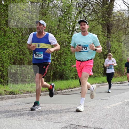 12.04.2026 - 45. Internationalen Wilhelmsburger Insellauf Yannick Fuchs http://msf.ph/oto/9504345 12.04.2026 12:52:54 Laufen 4525, 072, 4620, 3062, 990 meine-sportfotos.de