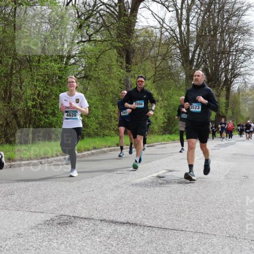 12.04.2026 - 45. Internationalen Wilhelmsburger Insellauf Yannick Fuchs http://msf.ph/oto/9504353 12.04.2026 12:52:55 Laufen 124, 4623, 4620, 4990, 3523, 3062 meine-sportfotos.de