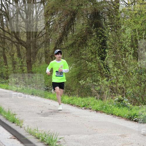12.04.2026 - 45. Internationalen Wilhelmsburger Insellauf Yannick Fuchs http://msf.ph/oto/9504387 12.04.2026 12:53:02 Laufen 5182 meine-sportfotos.de
