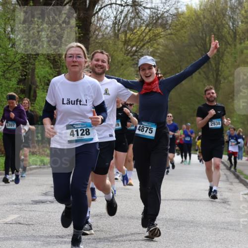 12.04.2026 - 45. Internationalen Wilhelmsburger Insellauf Yannick Fuchs http://msf.ph/oto/9504409 12.04.2026 12:53:06 Laufen 226, 2735, 226, 3207, 4128, 19, 39, 4875, 2938 meine-sportfotos.de