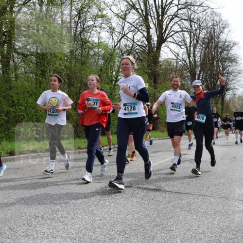 12.04.2026 - 45. Internationalen Wilhelmsburger Insellauf Yannick Fuchs http://msf.ph/oto/9504424 12.04.2026 12:53:08 Laufen 07, 5120, 4128, 4023, 805, 4875 meine-sportfotos.de