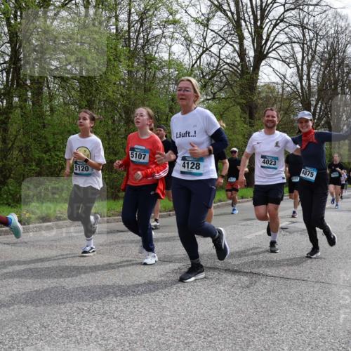 12.04.2026 - 45. Internationalen Wilhelmsburger Insellauf Yannick Fuchs http://msf.ph/oto/9504425 12.04.2026 12:53:08 Laufen 5120, 5107, 4128, 4323, 4023, 805, 4875, 2939 meine-sportfotos.de
