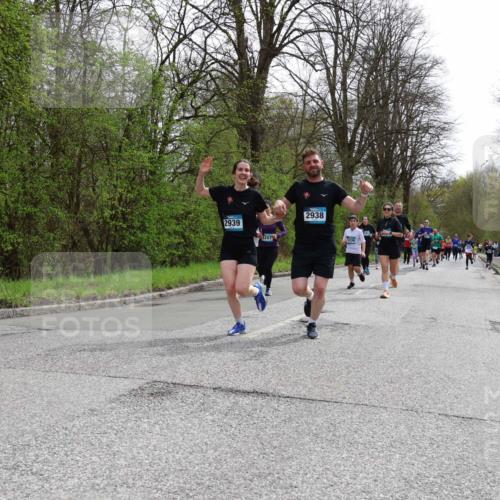 12.04.2026 - 45. Internationalen Wilhelmsburger Insellauf Yannick Fuchs http://msf.ph/oto/9504438 12.04.2026 12:53:10 Laufen 305, 2939, 3207, 2938, 3338 meine-sportfotos.de