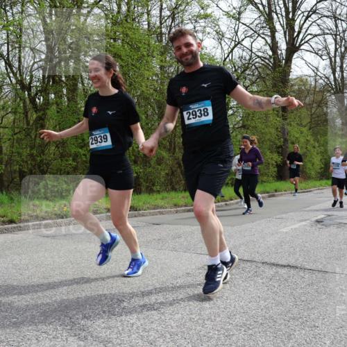 12.04.2026 - 45. Internationalen Wilhelmsburger Insellauf Yannick Fuchs http://msf.ph/oto/9504445 12.04.2026 12:53:12 Laufen 2939, 2938, 20, 5338 meine-sportfotos.de