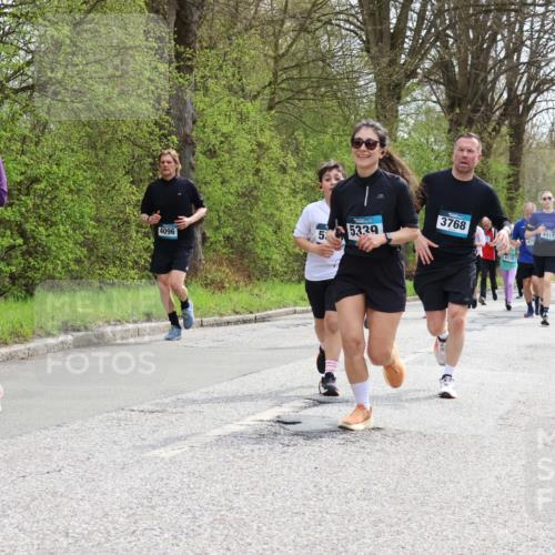 12.04.2026 - 45. Internationalen Wilhelmsburger Insellauf Yannick Fuchs http://msf.ph/oto/9504447 12.04.2026 12:53:12 Laufen 3207, 4096, 5339, 53, 3768, 4170, 4917, 2369 meine-sportfotos.de