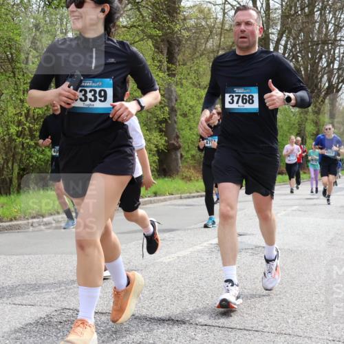 12.04.2026 - 45. Internationalen Wilhelmsburger Insellauf Yannick Fuchs http://msf.ph/oto/9504455 12.04.2026 12:53:14 Laufen 40, 339, 478, 3768, 4170, 4917 meine-sportfotos.de
