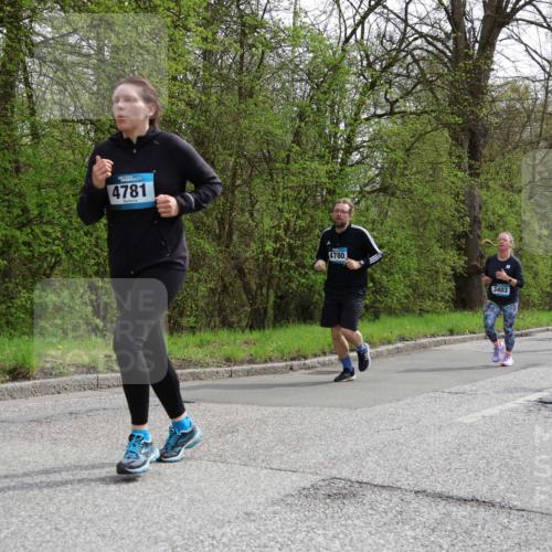 12.04.2026 - 45. Internationalen Wilhelmsburger Insellauf Yannick Fuchs http://msf.ph/oto/9504467 12.04.2026 12:53:16 Laufen 4781, 4780, 4917, 2715, 4171, 3403, 3737 meine-sportfotos.de