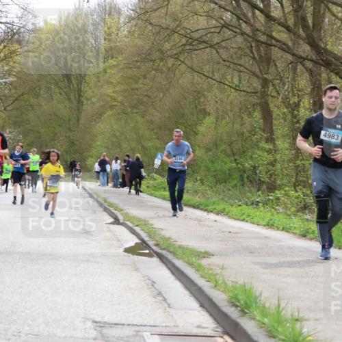 12.04.2026 - 45. Internationalen Wilhelmsburger Insellauf Yannick Fuchs http://msf.ph/oto/9504480 12.04.2026 12:53:18 Laufen 526, 736, 3246, 4983 meine-sportfotos.de