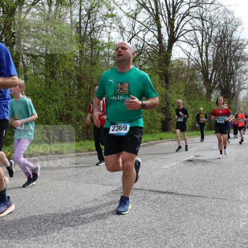 12.04.2026 - 45. Internationalen Wilhelmsburger Insellauf Yannick Fuchs http://msf.ph/oto/9504492 12.04.2026 12:53:20 Laufen 2369, 3737, 2642 meine-sportfotos.de