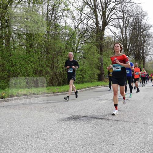 12.04.2026 - 45. Internationalen Wilhelmsburger Insellauf Yannick Fuchs http://msf.ph/oto/9504498 12.04.2026 12:53:21 Laufen 2715, 3737, 2642, 526, 3736 meine-sportfotos.de