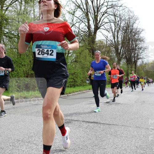 12.04.2026 - 45. Internationalen Wilhelmsburger Insellauf Yannick Fuchs http://msf.ph/oto/9504502 12.04.2026 12:53:22 Laufen 3737, 2642, 200, 4526, 3736, 12, 46 meine-sportfotos.de